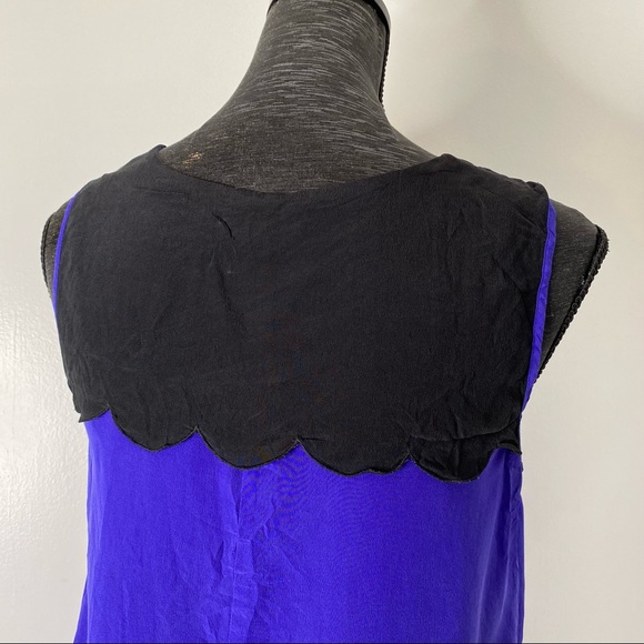 Club Monaco Silk Scalloped Sleeveless Top - Picture 6 of 15
